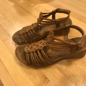 Bare traps brown wedge sandals